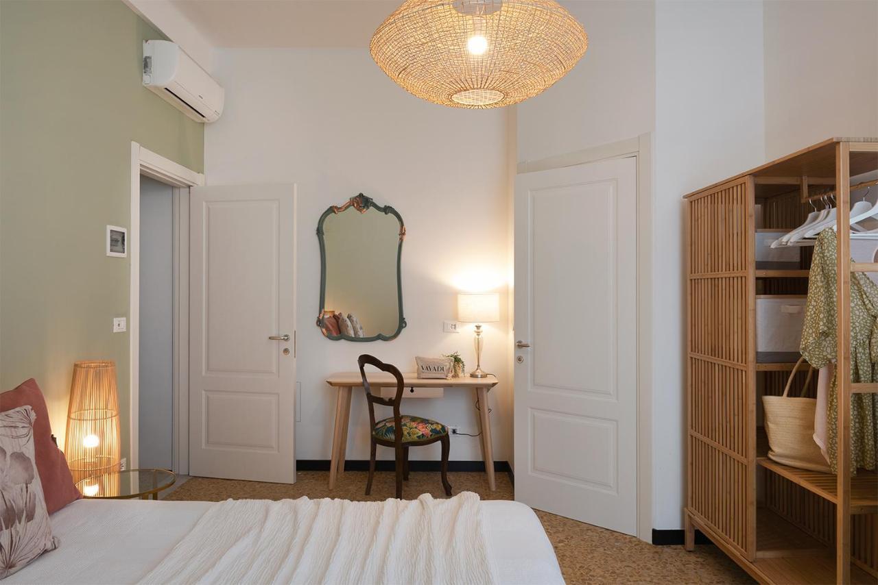 Ensemble Rooms Di Vayadu Alassio Exteriér fotografie