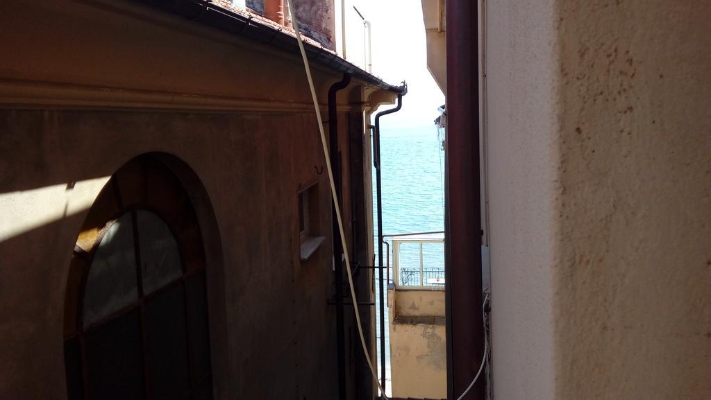 Ensemble Rooms Di Vayadu Alassio Exteriér fotografie