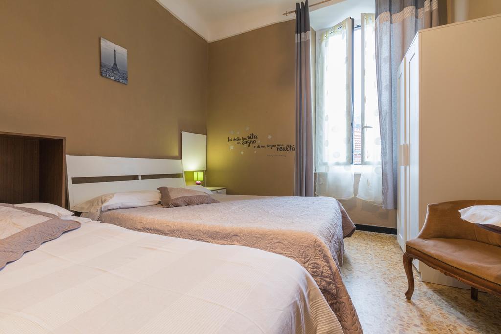 Ensemble Rooms Di Vayadu Alassio Exteriér fotografie
